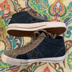 Women’s Converse high top size 9